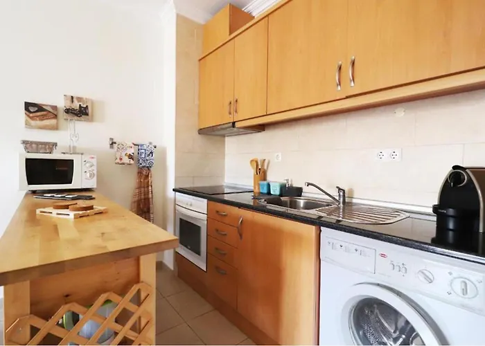 T1 Flamingo - - 1,5 Km Da * Portimão